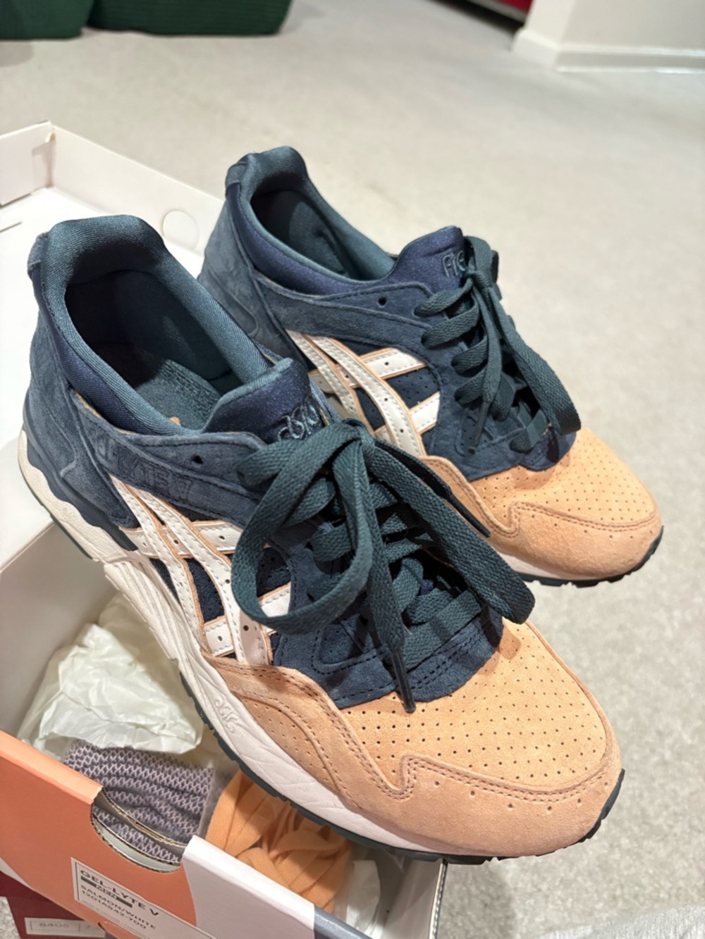 ASICS x KITH - Picture 5 of 9